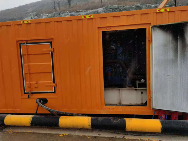 兰考发电车出租-应急柴油发电机组选什么样的比较好？