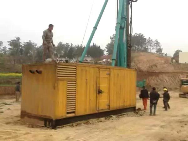 兰考如何判断水冷式机油散热器密封件是否需要更换？